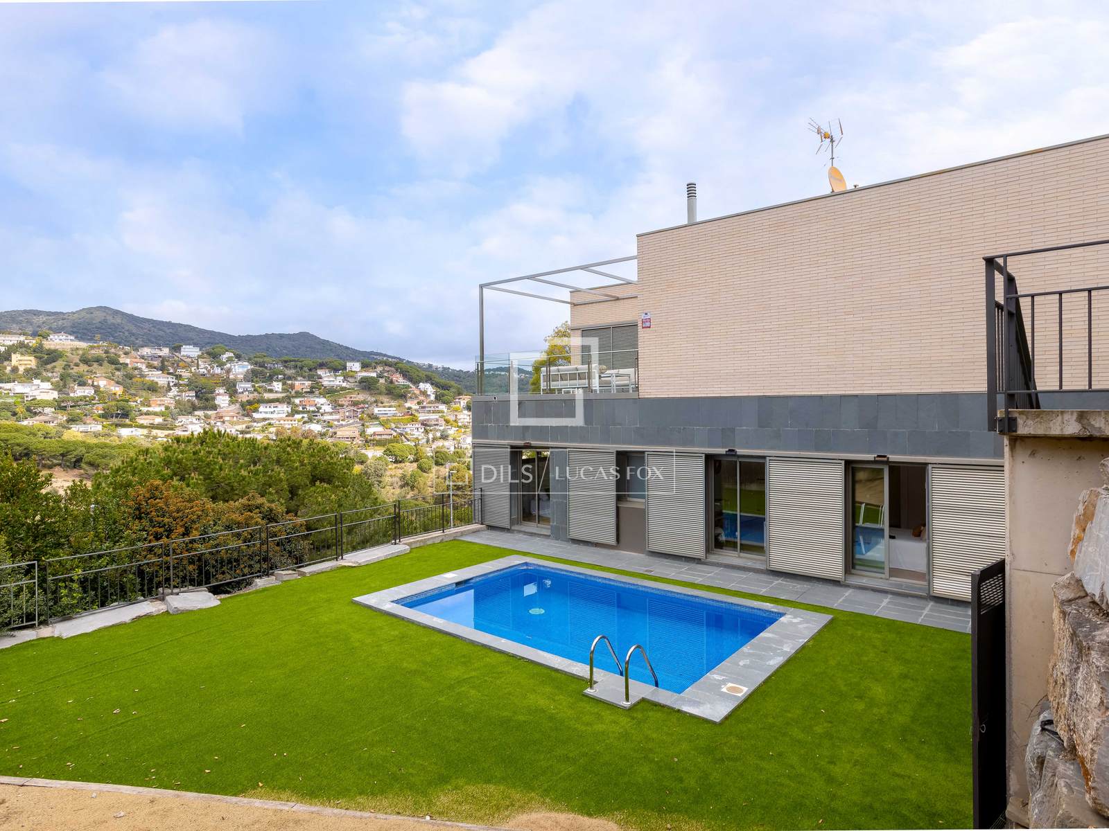 Villa a Alella, Barcelona, Spagna 4 camere da letto, 330 mq. N° 164601