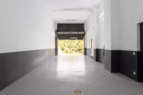 Villa for sale in Alella, Barcelona, Spain 4 bedrooms, 330 sq.m. No. 164601 - photo 28