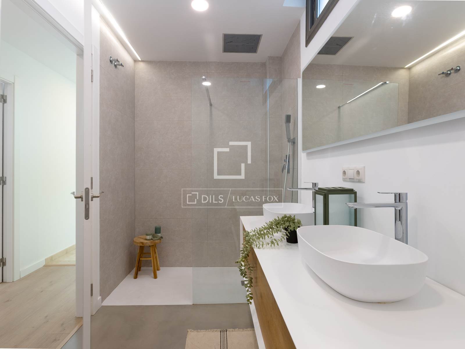 Villa a Alella, Barcelona, Spagna 4 camere da letto, 330 mq. N° 164601