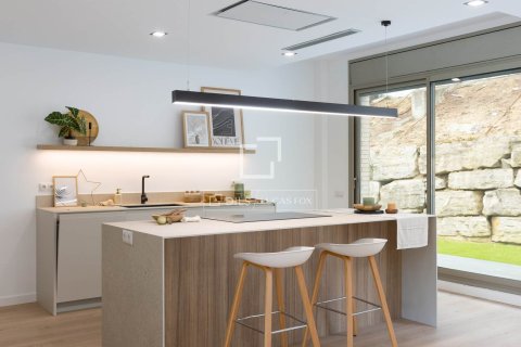 Villa for sale in Alella, Barcelona, Spain 4 bedrooms, 330 sq.m. No. 164601 - photo 9