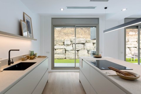 Villa for sale in Alella, Barcelona, Spain 4 bedrooms, 330 sq.m. No. 164601 - photo 7