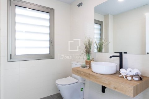 Villa for sale in Alella, Barcelona, Spain 4 bedrooms, 330 sq.m. No. 164601 - photo 15