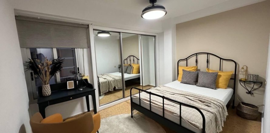 Huoneisto Valencia, Espanja 3 makuuhuonetta, 86 m2 No. 138937