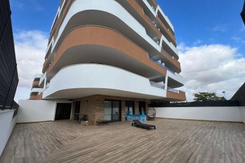 Huoneisto vuokrattavana Los Arenales Del Sol, Alicante, Espanja, 2 makuuhuonetta, 150 m2 No. 138940 - kuva 4