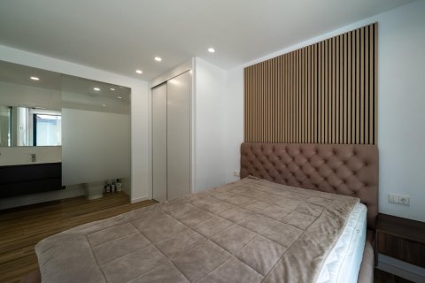 Lägenhet för uthyrning i Los Arenales Del Sol, Alicante, Spanien 2 sovrum, 150 kvm. Nr. 138940 - foto 4