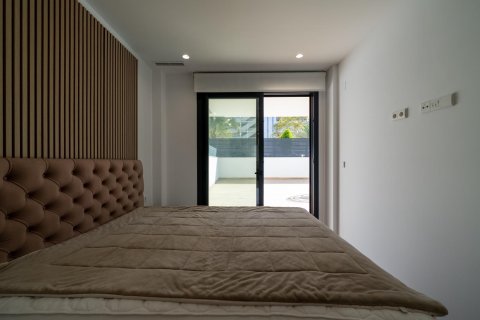 Lägenhet för uthyrning i Los Arenales Del Sol, Alicante, Spanien 2 sovrum, 150 kvm. Nr. 138940 - foto 3