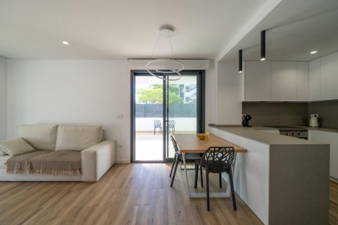 Lägenhet för uthyrning i Los Arenales Del Sol, Alicante, Spanien 2 sovrum, 150 kvm. Nr. 138940 - foto 1