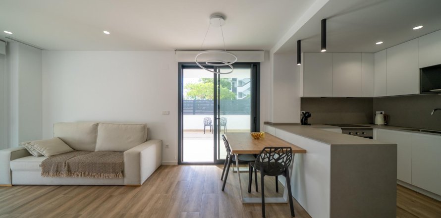 Lägenhet i Los Arenales Del Sol, Alicante, Spanien 2 sovrum, 150 kvm. Nr. 138940