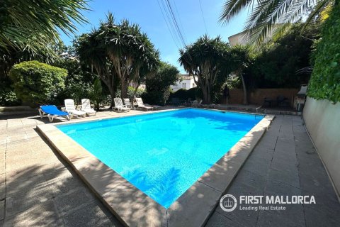 Apartamento en Palma de Mallorca, Mallorca, España 4 dormitorios, 120 m2 No. 166316