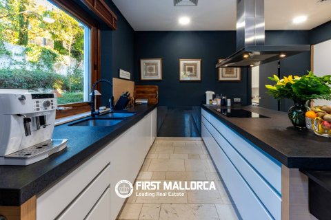 Huvila myytävänä Santa Ponsa, Mallorca, Espanja, 6 makuuhuonetta, 851 m2 No. 166313 - kuva 13