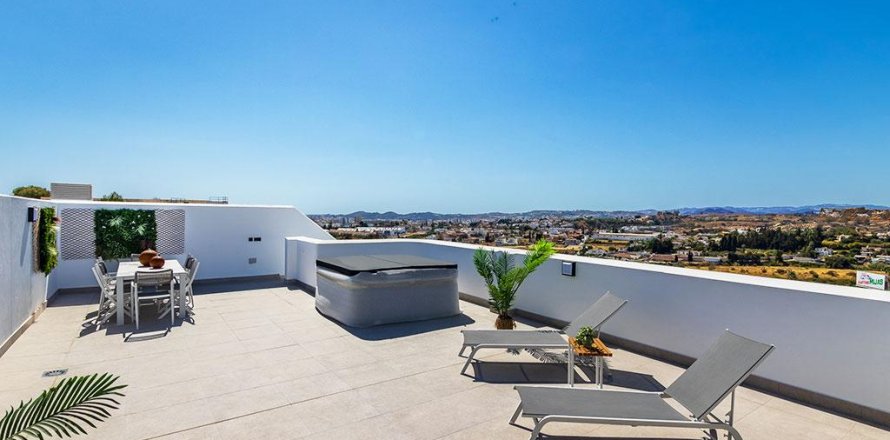 Huoneisto Fuengirola, Malaga, Espanja 3 makuuhuonetta, 122 m2 No. 71394