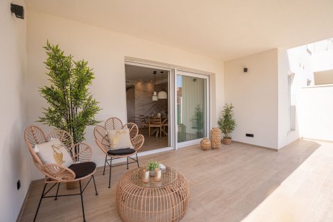 Bungalow à vendre à Alicante, Espagne, 2 chambres,  No. 194527 - photo 13