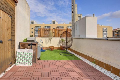 Huoneisto myytävänä Barcelona, Espanja, 2 makuuhuonetta, 83 m2 No. 194529 - kuva 2