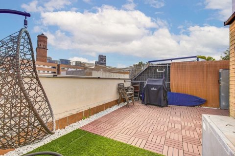 Huoneisto myytävänä Barcelona, Espanja, 2 makuuhuonetta, 83 m2 No. 194529 - kuva 4