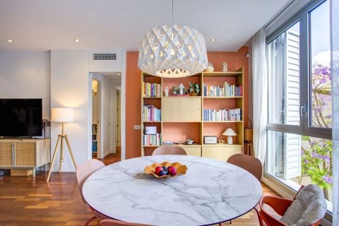 Huoneisto myytävänä Barcelona, Espanja, 2 makuuhuonetta, 83 m2 No. 194529 - kuva 14