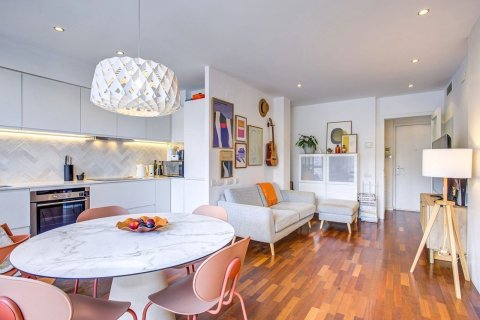Huoneisto myytävänä Barcelona, Espanja, 2 makuuhuonetta, 83 m2 No. 194529 - kuva 15
