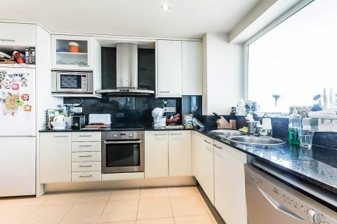 Huoneisto myytävänä Barcelona, Espanja, 3 makuuhuonetta, 106 m2 No. 194528 - kuva 3