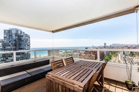 Huoneisto Barcelona, Espanja 3 makuuhuonetta, 106 m2 No. 194528