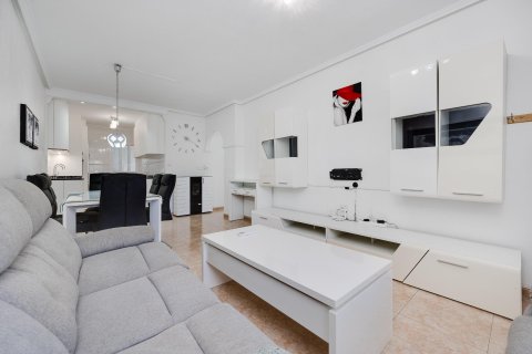 Villetta a schiera in vendita a Torrevieja, Alicante, Spagna 3 camere da letto, 70 mq. N° 155517 - foto 3