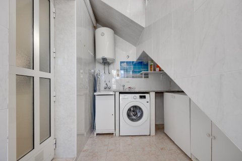 Villetta a schiera in vendita a Torrevieja, Alicante, Spagna 3 camere da letto, 70 mq. N° 155517 - foto 27