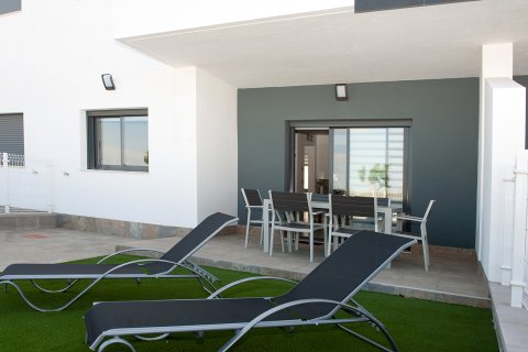 Продажа квартиры в Пилар де ла Орадада, Аликанте, Испания 2 спальни,  №155515 - фото 16