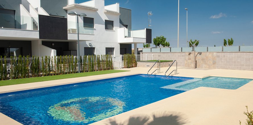 Квартира в Пилар де ла Орадада, Аликанте, Испания 2 спальни,  №155515