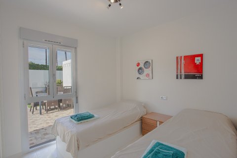 Villa till salu i Alicante, Spanien 3 sovrum, 108 kvm. Nr. 155513 - foto 19