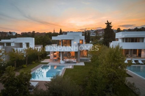 Villa for sale in Estepona, Malaga, Spain 5 bedrooms, 454 sq.m. No. 191855 - photo 18