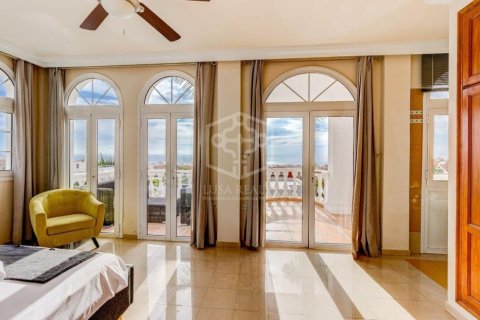 Villa à vendre à Adeje, Tenerife, Espagne, 4 chambres, 239 m2 No. 194463 - photo 6