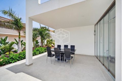 Villa à vendre à Adeje, Tenerife, Espagne, 5 chambres, 343 m2 No. 194462 - photo 16