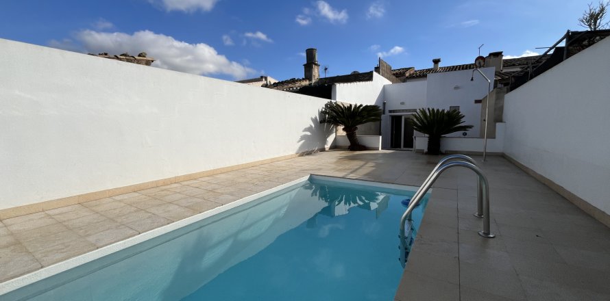 Villa à Llubi, Mallorca, Espagne 3 chambres, 178 m2 No. 146542