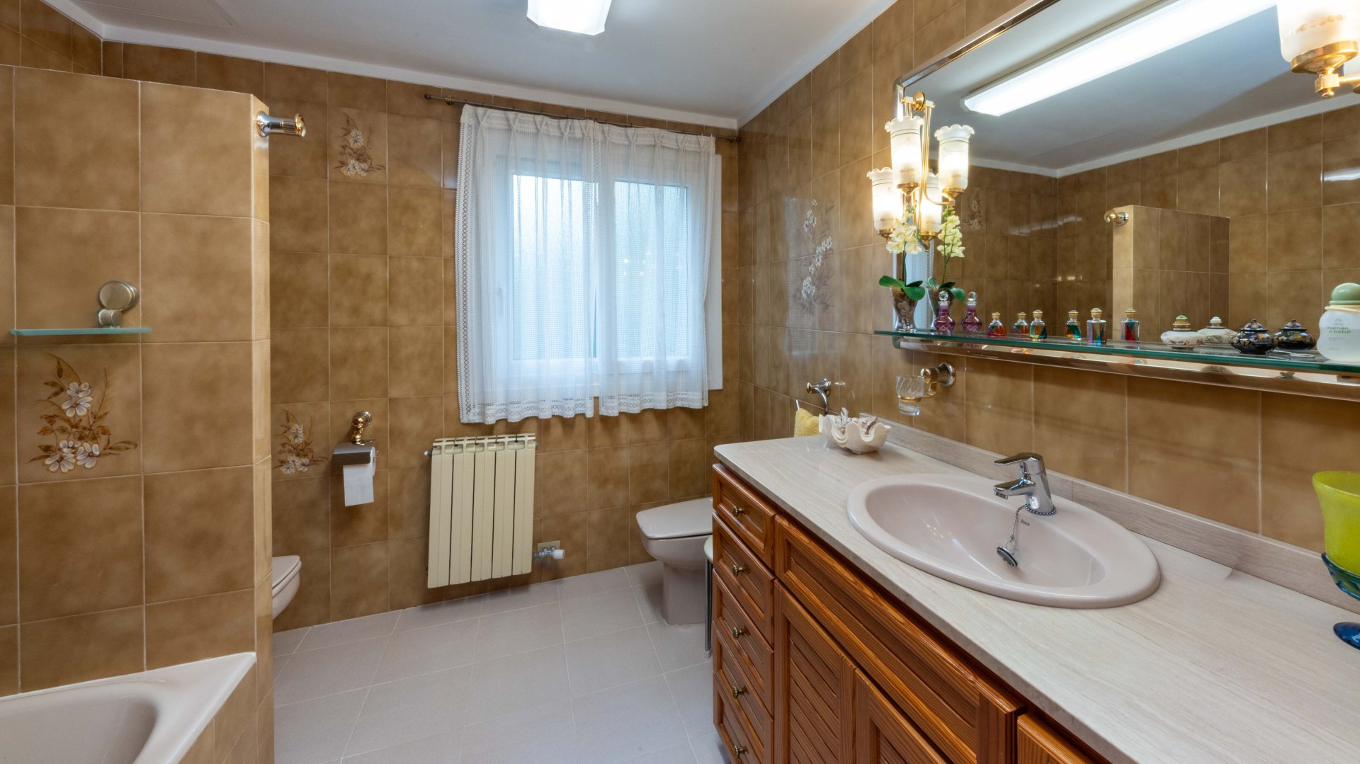 Villa en Cas Catala, Mallorca, España 5 dormitorios, 409 m2 No. 146540