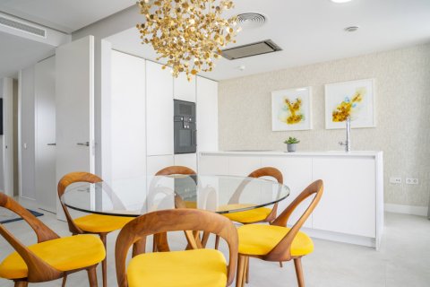 Apartment à vendre à Estepona, Malaga, Espagne, 3 chambres, 180 m2 No. 161014 - photo 28