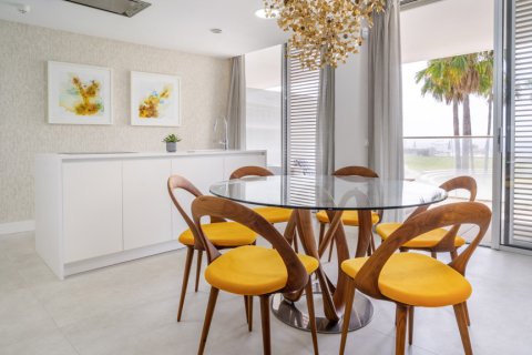 Apartment à vendre à Estepona, Malaga, Espagne, 3 chambres, 180 m2 No. 161014 - photo 6