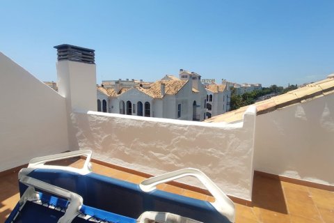 Penthouse à Marbella, Malaga, Espagne 1 chambre, 65 m2 No. 161013