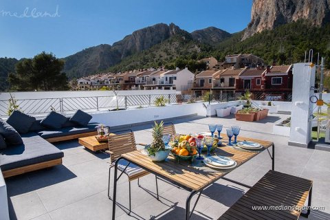 Villa for sale La Nucia, Alicante, Spain 3 bedrooms, 200 sq.m. No. 139695 - photo 12