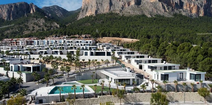 Villa La Nucia, Alicante, Spain 3 bedrooms, 200 sq.m. No. 139695