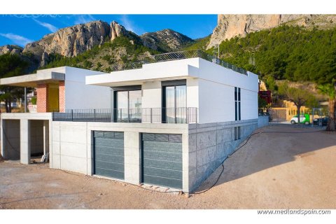 Villa for sale La Nucia, Alicante, Spain 3 bedrooms, 200 sq.m. No. 139695 - photo 2