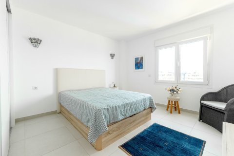 Apartment for sale in Torrevieja, Alicante, Spain 129 sq.m. No. 181664 - photo 12