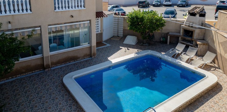 Dzīvoklis Los Altos, Alicante, Spānijā 102 m2 Nr. 181663
