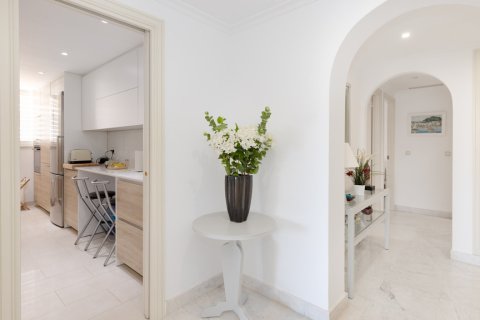 Lägenhet till salu i Marbella, Malaga, Spanien 3 sovrum, 136.48 kvm. Nr. 147680 - foto 9