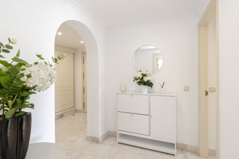 Lägenhet till salu i Marbella, Malaga, Spanien 3 sovrum, 136.48 kvm. Nr. 147680 - foto 10