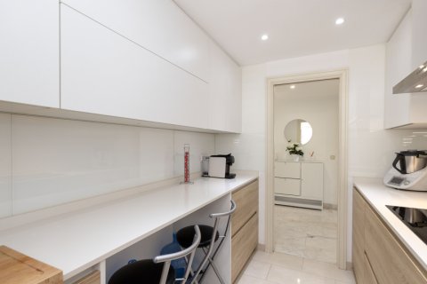 Lägenhet till salu i Marbella, Malaga, Spanien 3 sovrum, 136.48 kvm. Nr. 147680 - foto 17