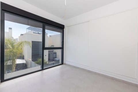 Villa for sale in La Florida, Alicante, Spain 3 bedrooms, 140 sq.m. No. 167639 - photo 7