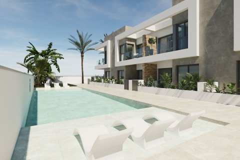 Bungalow for sale Pilar de la Horadada, Alicante, Spain 2 bedrooms, 94 sq.m. No. 137213 - photo 1
