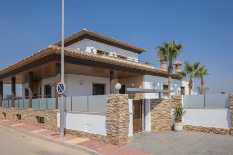 Villa for sale in Avileses, Murcia, Spain 4 bedrooms, 190 sq.m. No. 137215 - photo 15