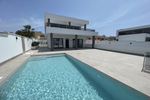 Huvila myytävänä Ciudad Quesada, Alicante, Espanja, 3 makuuhuonetta, 280 m2 No. 137214 - kuva 3