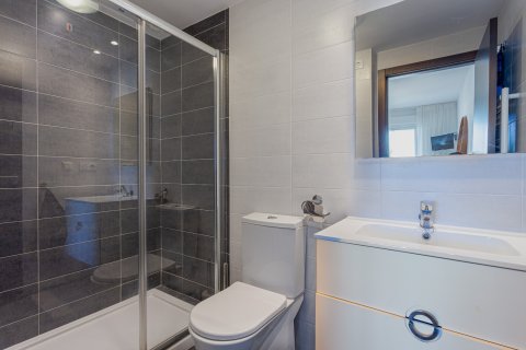 Appartamento in vendita a Alicante, Spagna 2 camere da letto, 75 mq. N° 160671 - foto 12