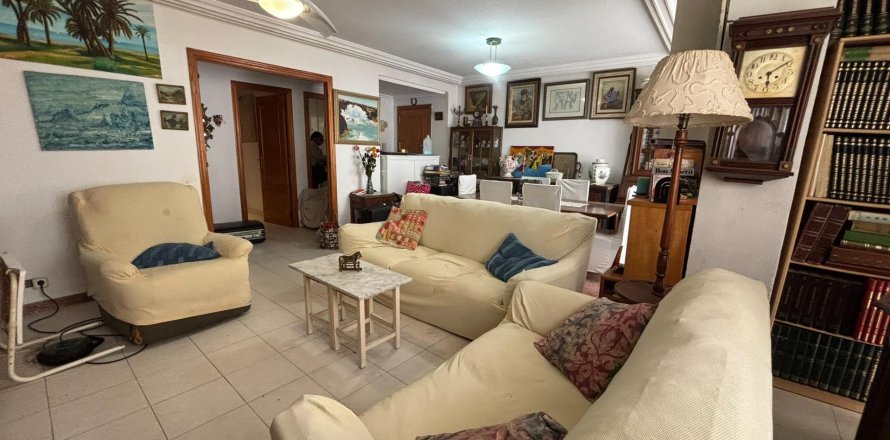 Wohnung in Torrevieja, Alicante, Spanien 2 Schlafzimmer, 98 m2 Nr. 160670
