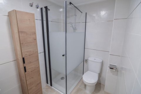 Wohnung zum Verkauf in Torrevieja, Alicante, Spanien 2 Schlafzimmer, 75 m2 Nr. 160669 - Foto 17